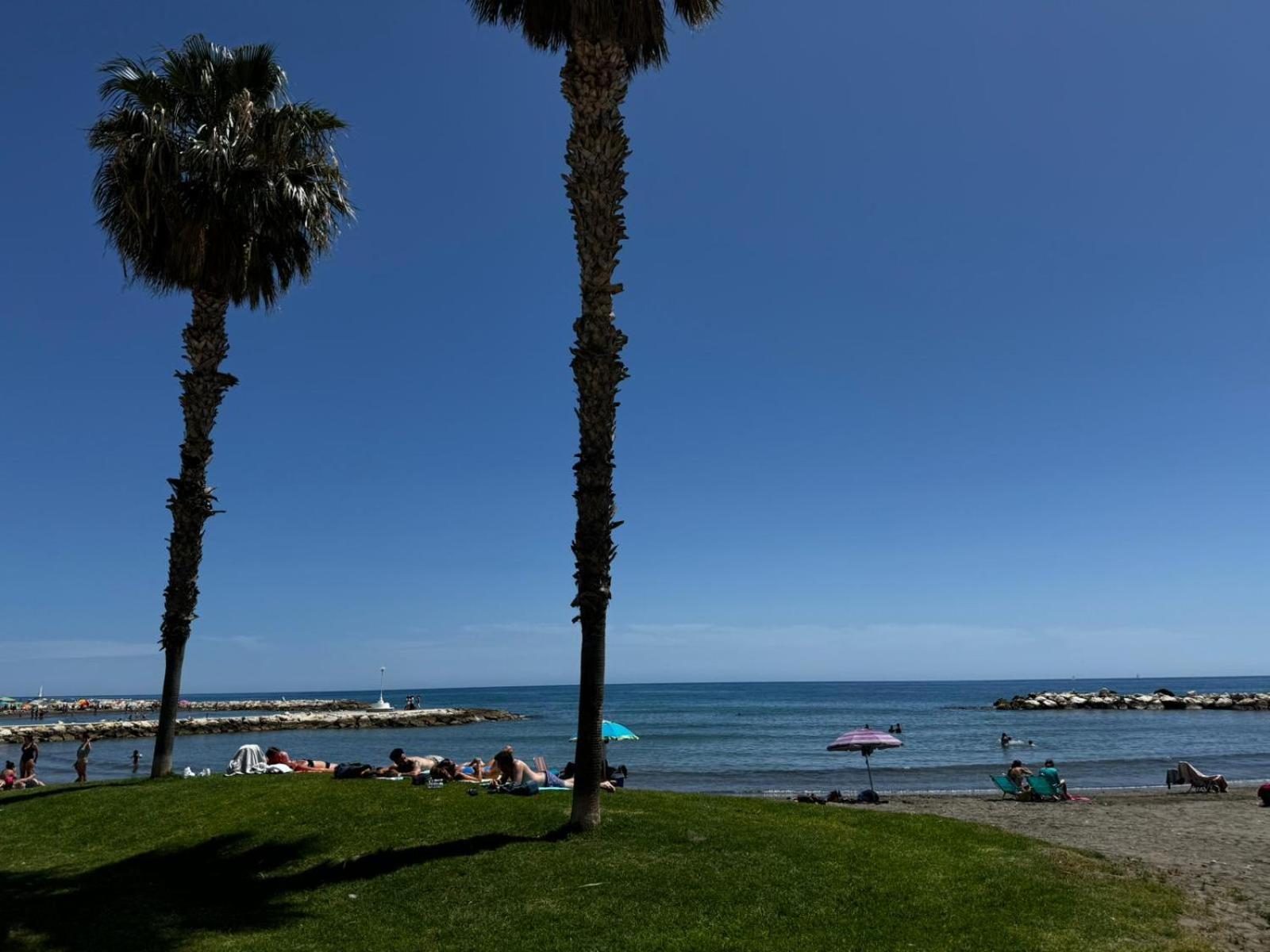 Ferienwohnung Apartamento En Pedregalejo Málaga Exterior foto